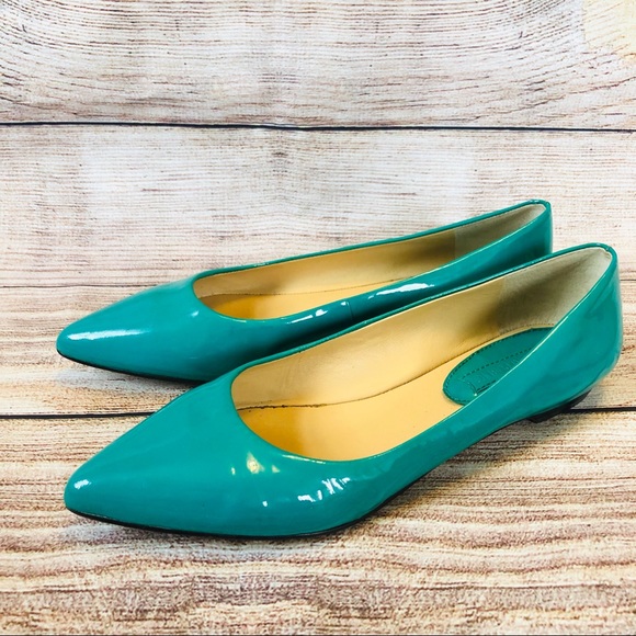 Banana Republic Shoes - Banana republic turquoise patent leather flats 6.5